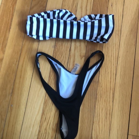 Women’s bikini top brand unknown bottom Shein - Picture 6 of 8